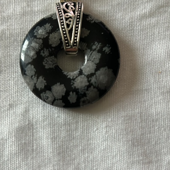 Snowflake obsidian gemstone pendant - Picture 2 of 8
